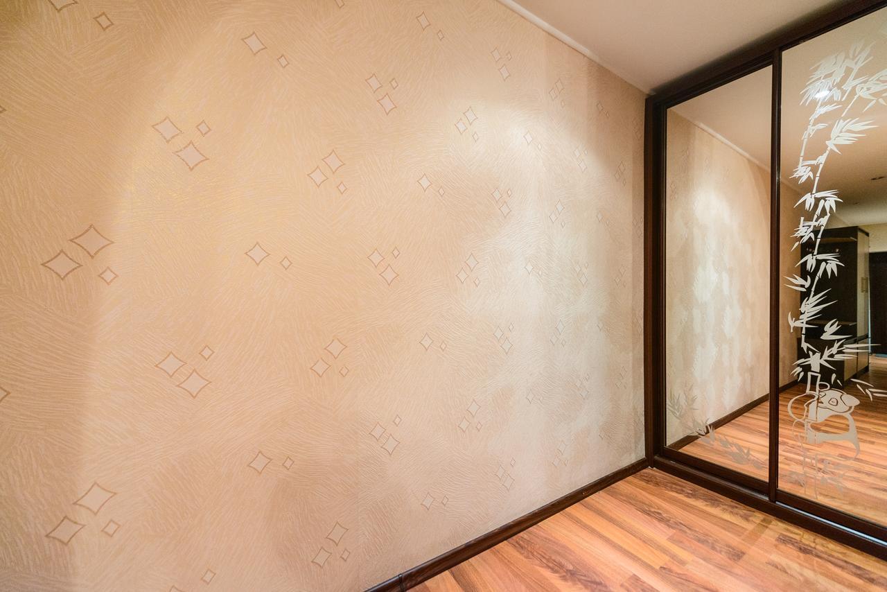 Apartment On Hryhoriia Chuprynky Kiew Exterior foto