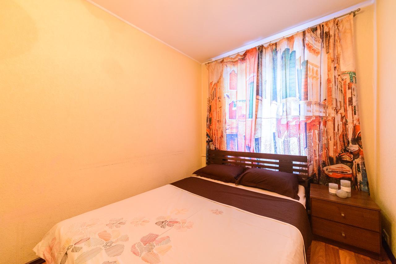 Apartment On Hryhoriia Chuprynky Kiew Exterior foto