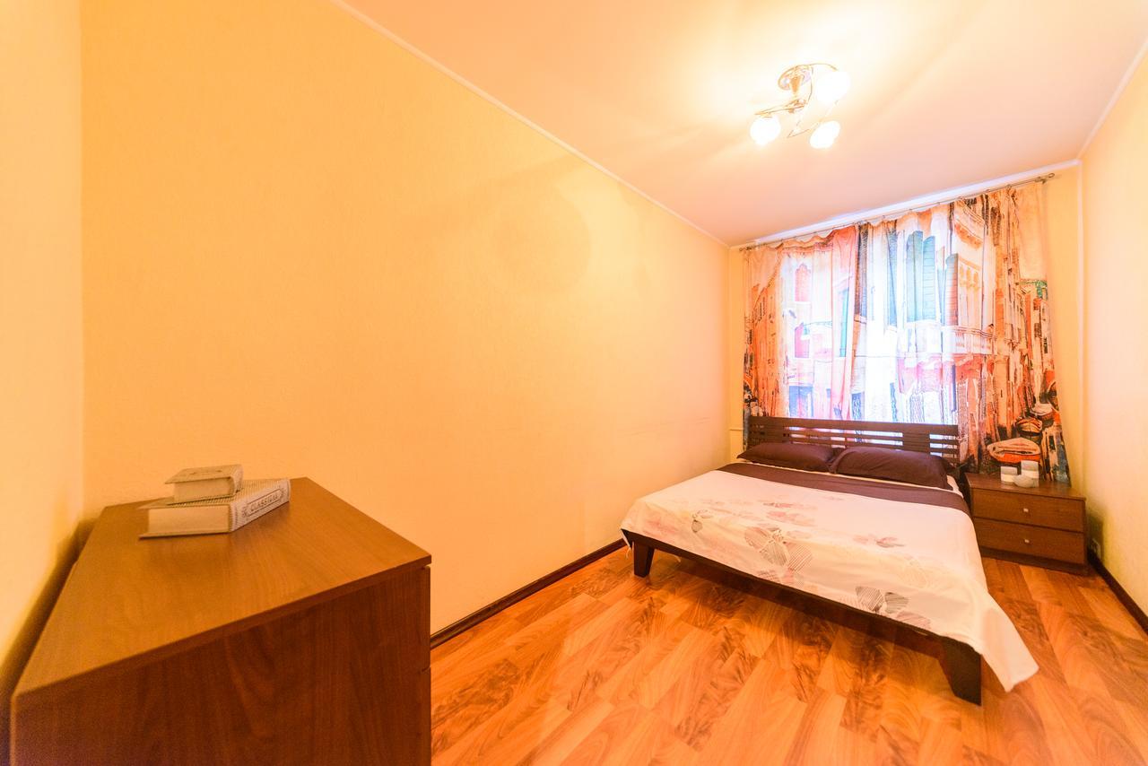 Apartment On Hryhoriia Chuprynky Kiew Exterior foto